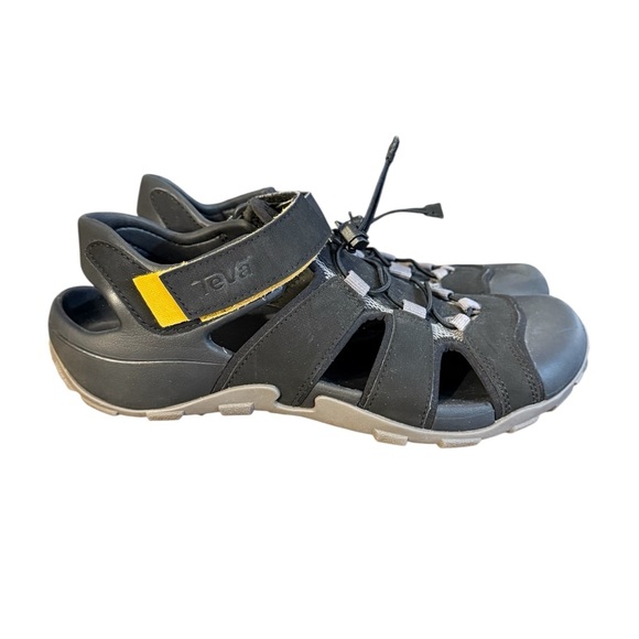 Teva Flintwood Water Shoes Men’s Size 8 Women’s Size 9.5